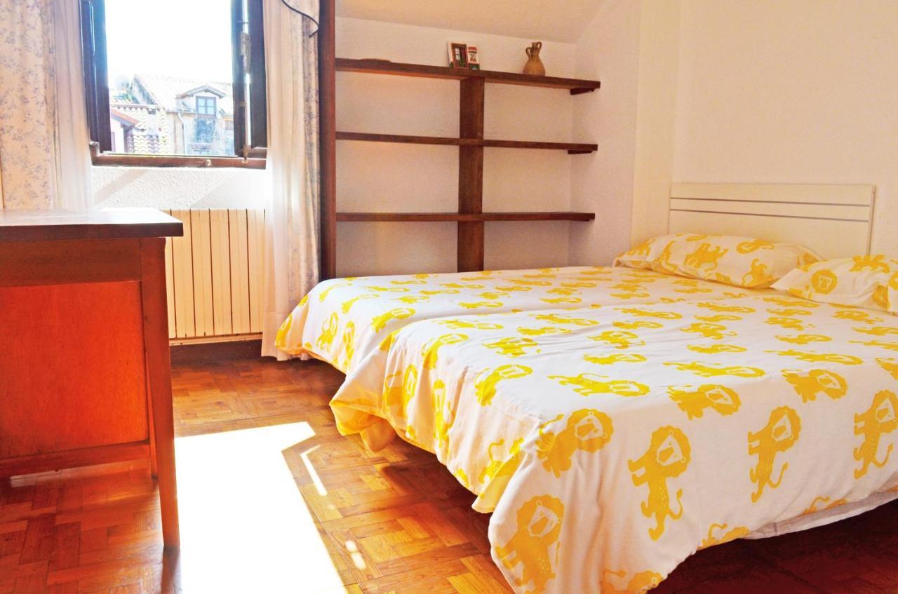 El Corro: Con Parking En Pleno Centro De Apartment Comillas